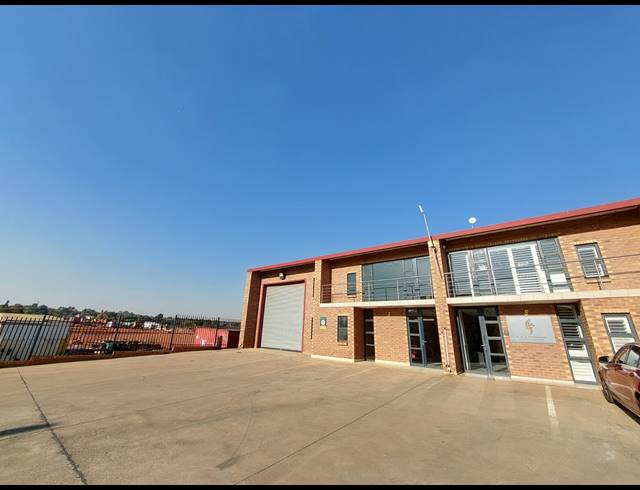 326M² WAREHOUSE TO LET IN CLAYVILLE